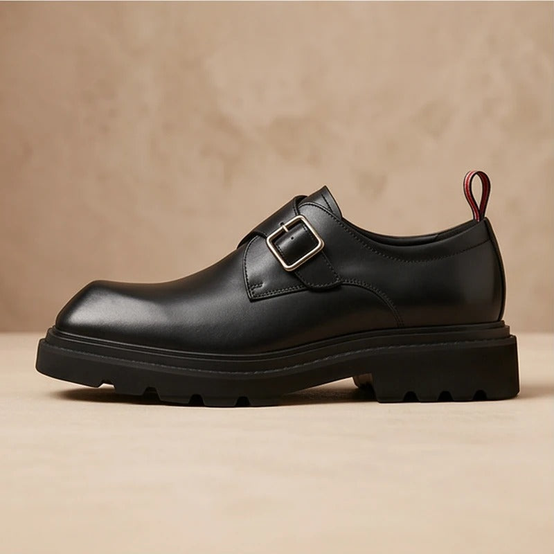 Bergamo black leather side profile